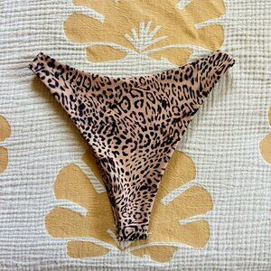 Skatie Kelly Bottom in Dume size Medium